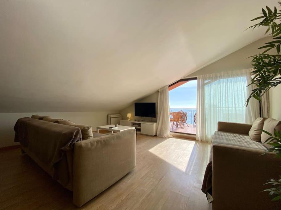 Exclusive Beachfront Penthouse Almayate Alto Exteriér fotografie
